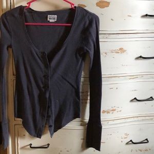 V cut converse shirt